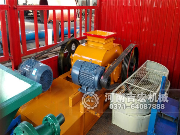 造成對(duì)輥破碎機(jī)輥皮磨損的主要因素有哪些？