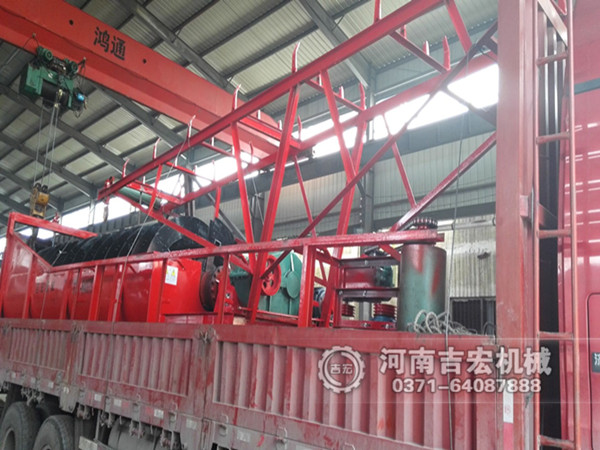 螺旋洗石機、移動輸送機發(fā)往東北