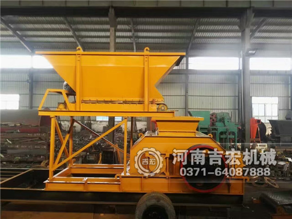 900×1200移動雙齒輥破碎機(jī)發(fā)往西安