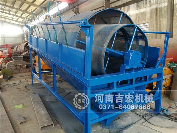 1.8米滾筒篩發(fā)貨現場