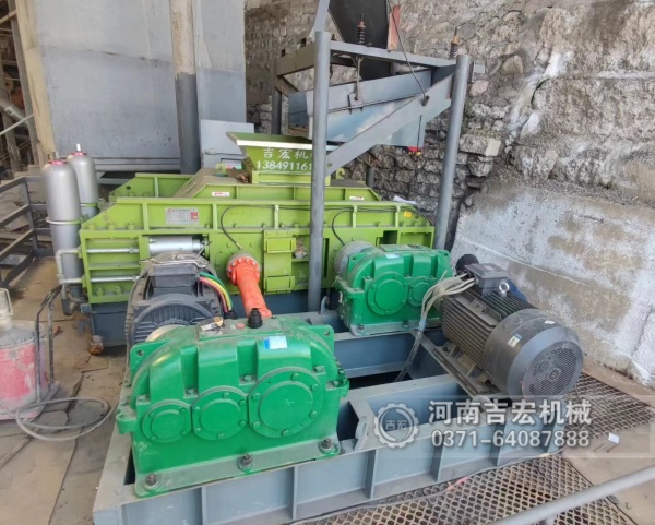 高效細(xì)碎就選對(duì)輥機(jī)！粗砂變細(xì)砂,出料可控,粉末更少！