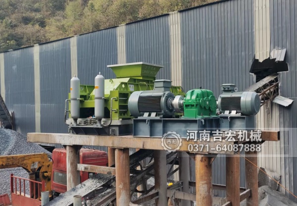 為什么優(yōu)質(zhì)商砼站都指定液壓對輥制砂機加工的瓜米石砂？